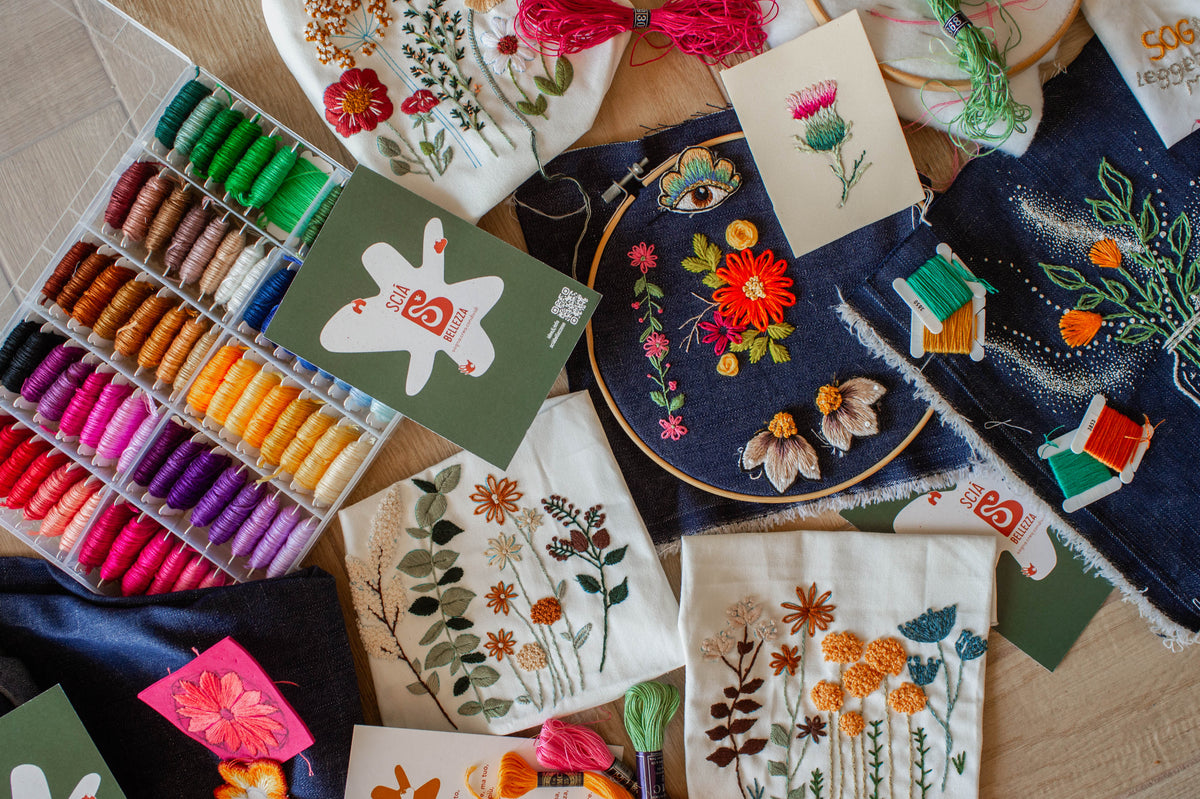 Ricamo Botanico su Jeans — Blooming Jeans